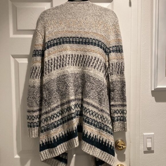 Cabi Style 3701 sweater - Picture 2 of 3